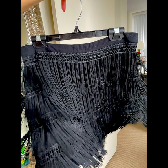 Black fringe skirt - Picture 2 of 6